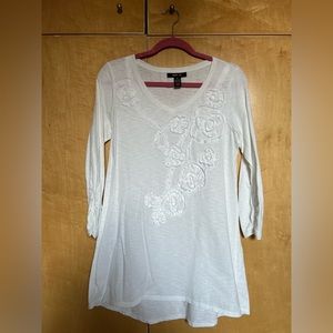 White Blouse with Floral Appliqué | Style & Co. | Size M